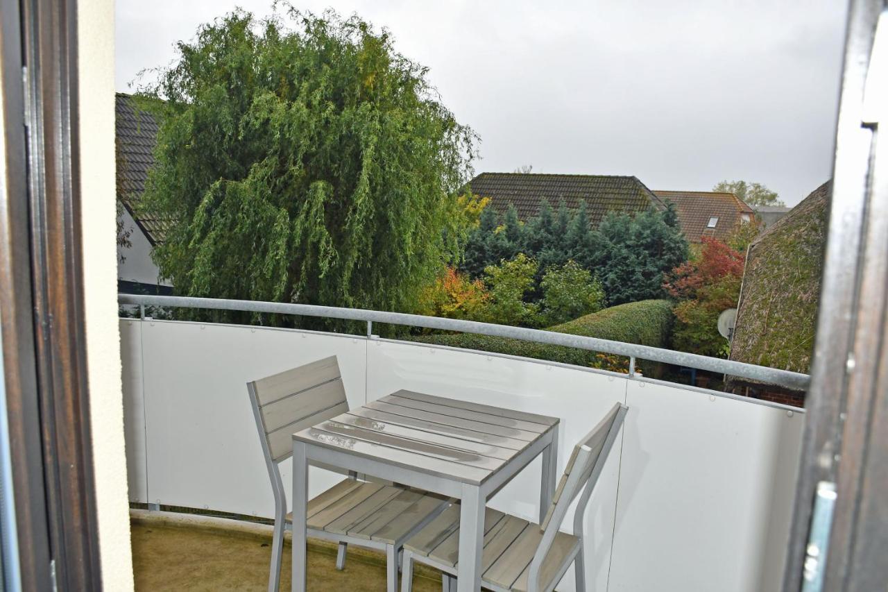 Schoenes Ferienhaus Mit Kamin Und Sauna Im Ostseebad Sellin Exterior photo
