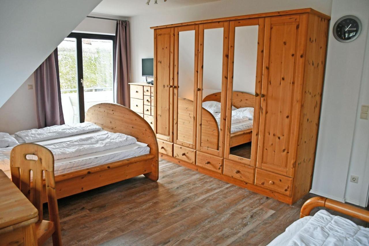 Schoenes Ferienhaus Mit Kamin Und Sauna Im Ostseebad Sellin Exterior photo