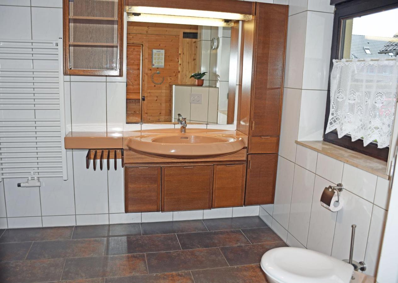 Schoenes Ferienhaus Mit Kamin Und Sauna Im Ostseebad Sellin Exterior photo