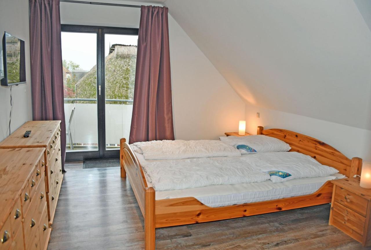 Schoenes Ferienhaus Mit Kamin Und Sauna Im Ostseebad Sellin Exterior photo