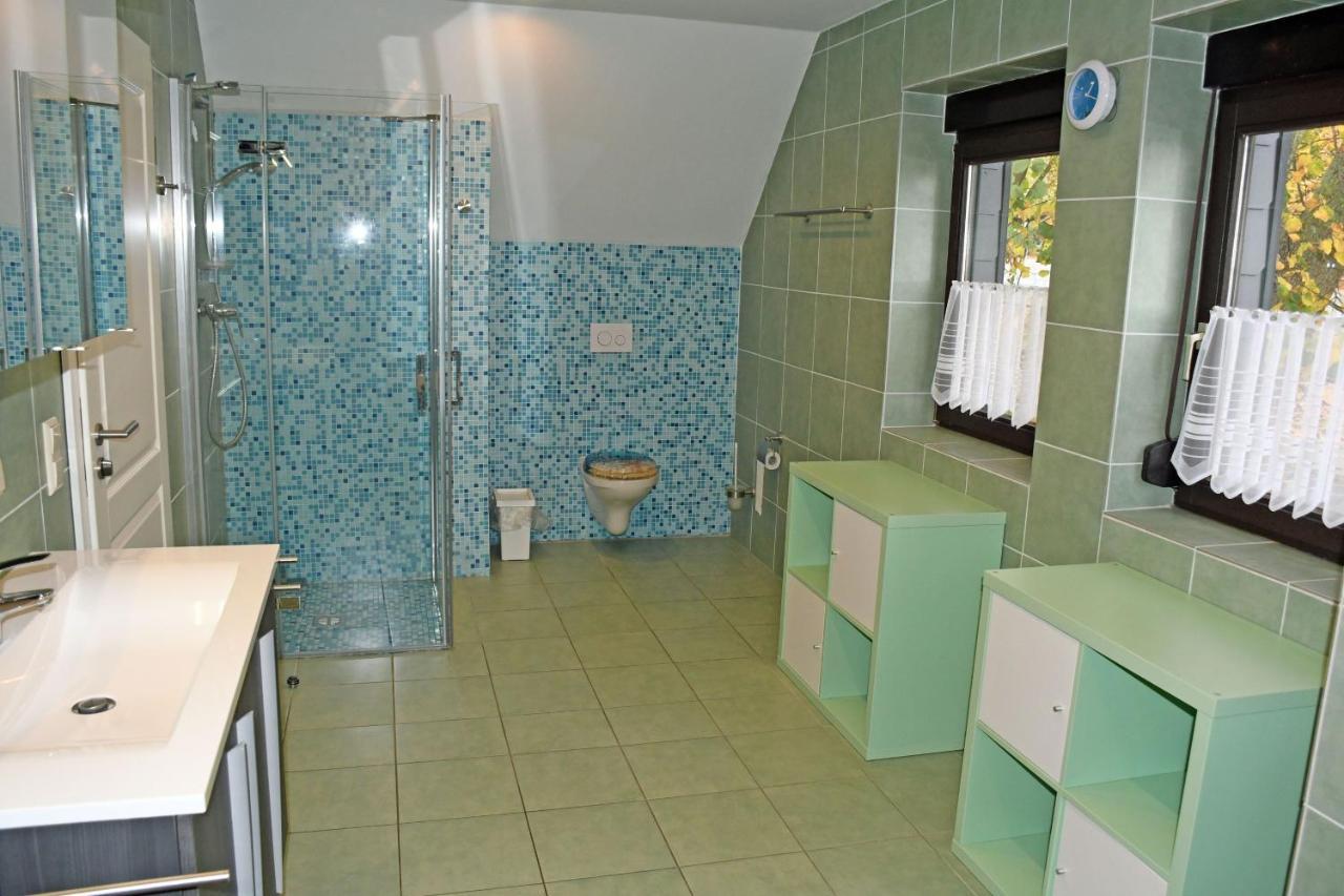 Schoenes Ferienhaus Mit Kamin Und Sauna Im Ostseebad Sellin Exterior photo