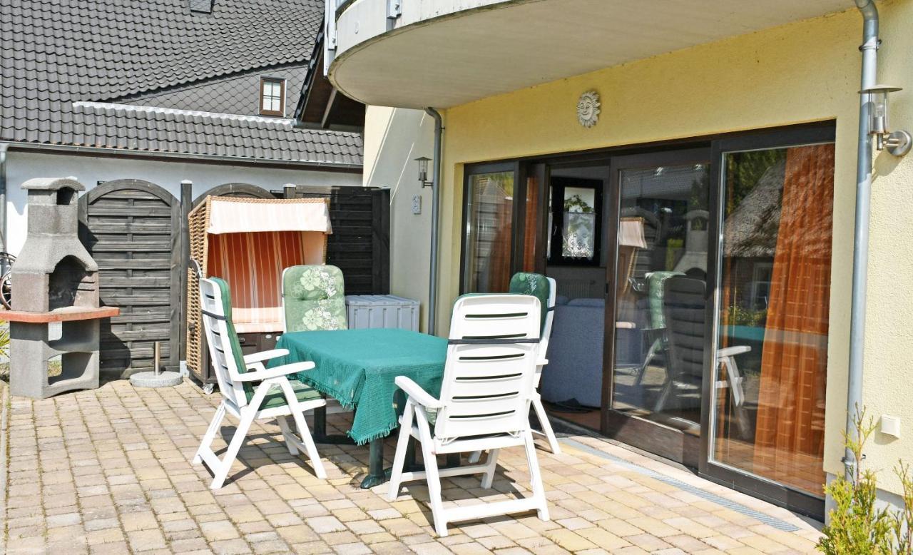 Schoenes Ferienhaus Mit Kamin Und Sauna Im Ostseebad Sellin Exterior photo
